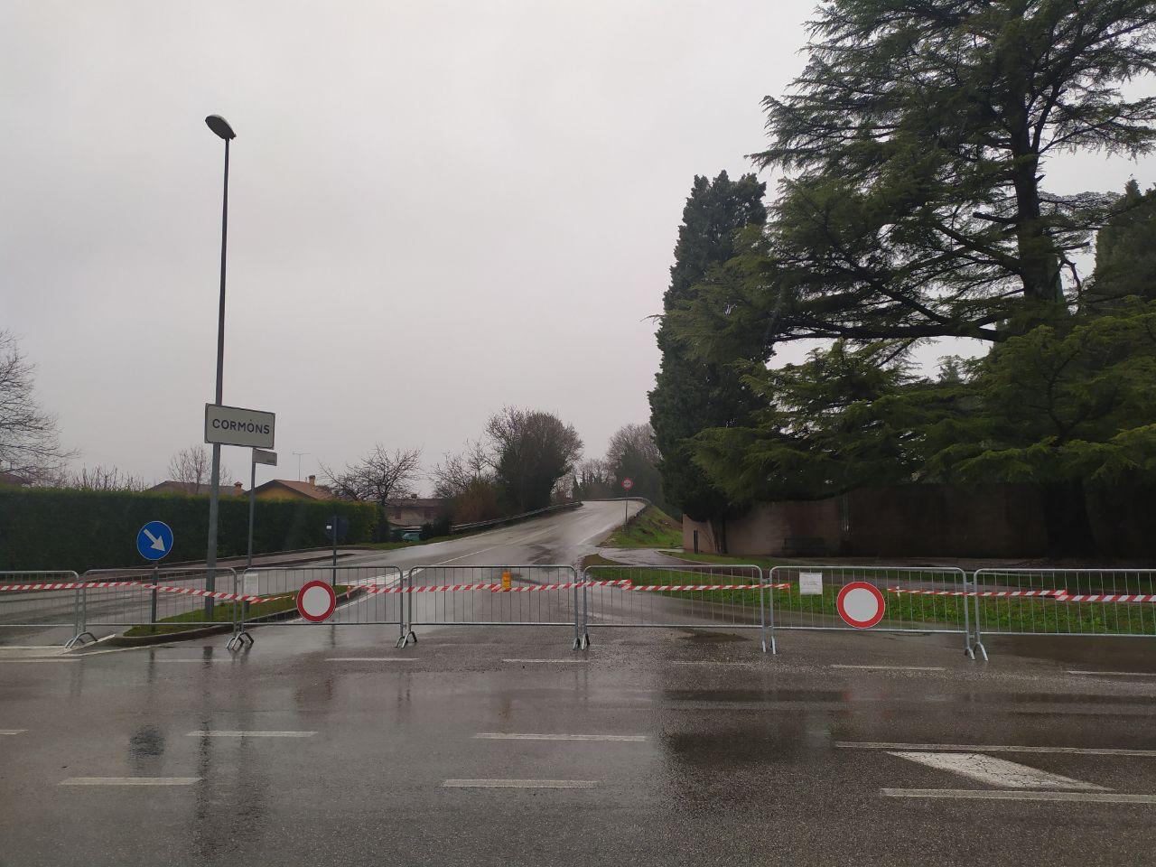 Copertina per Cavalcavia di Cormons pericoloso per il transito, chiuso il passaggio e partiranno le perizie